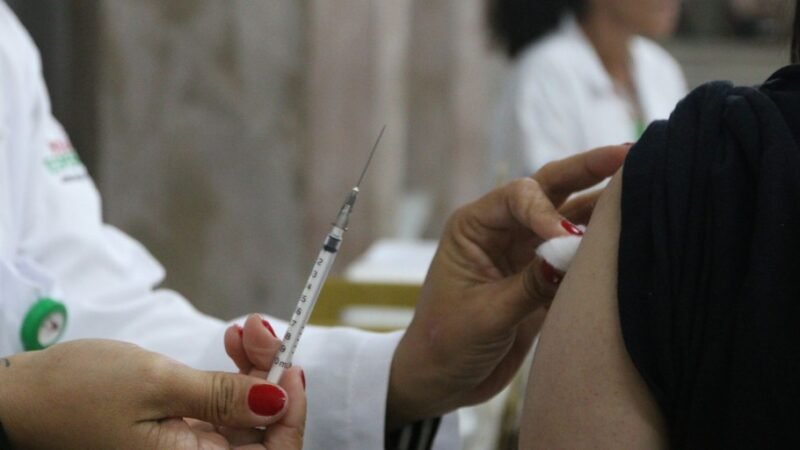 Estudo alerta para necessidade de doses de reforço contra covid-19