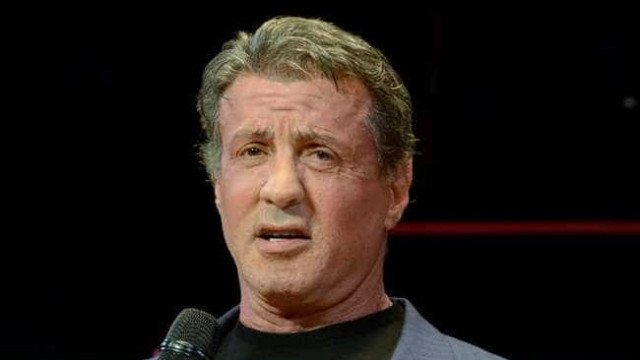 Sylvester Stallone revela que foi agredido pelos pais durante a infância
