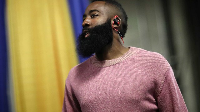 Harden conquista primeira vitória com os Clippers na NBA; LeBron lidera os Lakers
