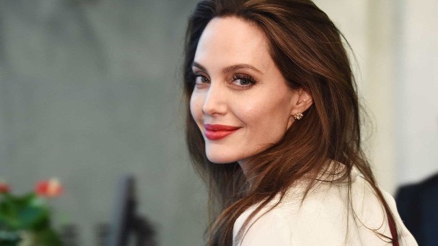 Angelina Jolie critica ataques em Gaza: ‘Famílias inteiras assassinadas’
