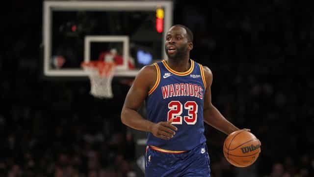 Draymond Green é expulso após gravata em rival e Warriors perdem na NBA Cup