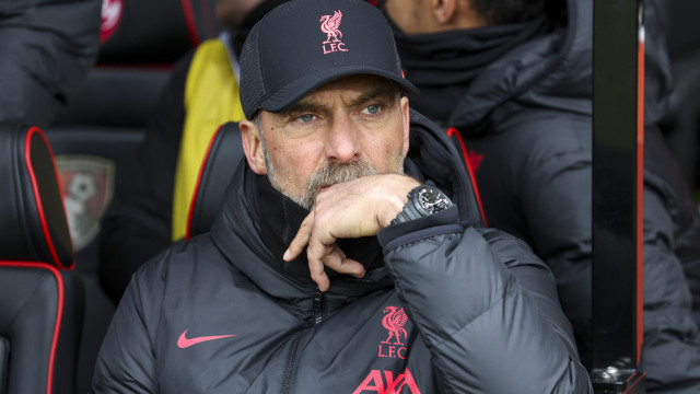 Klopp confirma Alisson e Jota fora de jogo do Liverpool na Liga Europa por lesões