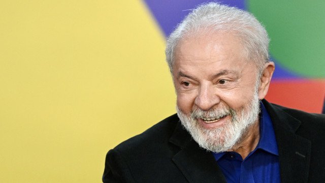 Lula sanciona lei que atualiza sistema de cotas e prorroga política até 2033