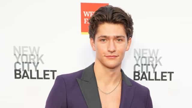 Após descoberta de tumor, ator da Netflix pede ajuda para pagar cirurgia