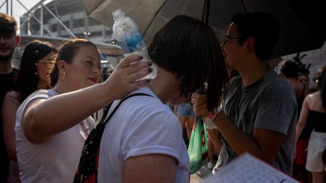 Fãs de Taylor Swift relatam arrastão na saída de show adiado no Rio de Janeiro