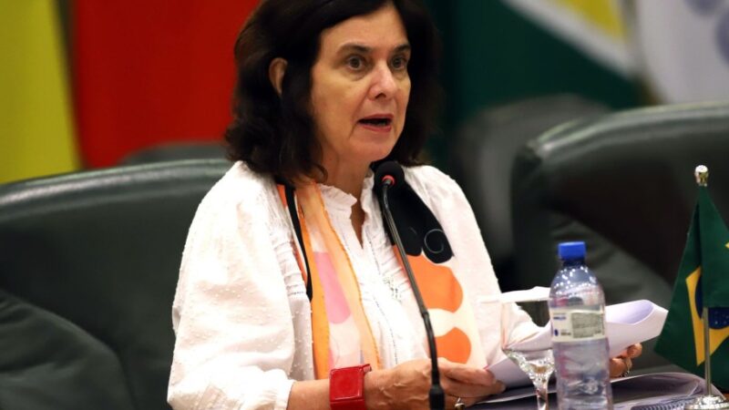 Covid-19: Saúde antecipa nova dose da bivalente para idosos