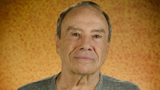 ‘Ele está fraquinho’, diz mulher de Stênio Garcia após nova internação em hospital