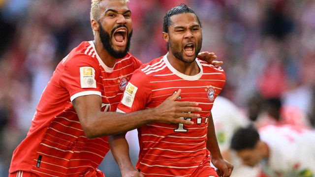 Gnabry sofre lesão no tendão e desfalca o Bayern de Munique na Liga dos Campeões