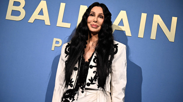 Cher pede à Justiça tutela do filho de 47 anos após ser acusada de sequestrá-lo