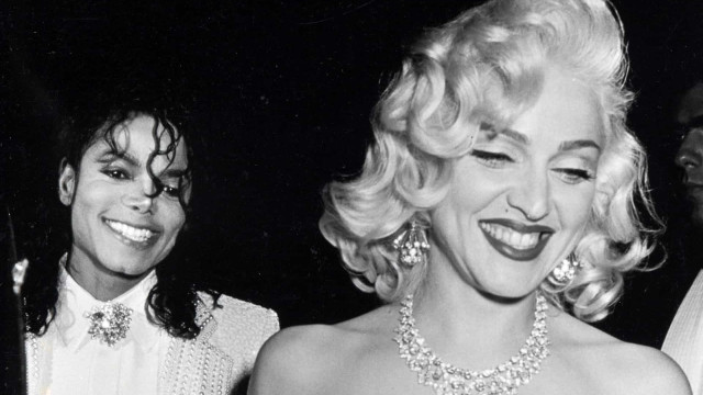 Os romances mais estranhos dos famosos (e que ninguém parece lembrar!)