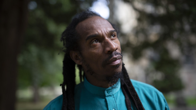 Ator de ‘Peaky Blinders’ morre dois meses após diagnóstico de tumor no cérebro