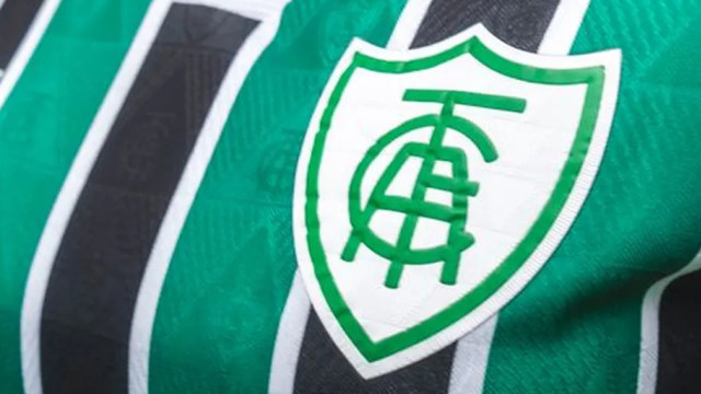 Atacante Aloísio é o nono jogador dispensado pelo América-MG após a queda no Brasileirão