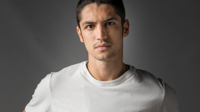 Senti uma energia vinda dele, diz Gabriel Leone, o Ayrton Senna da série que estreia em 2024