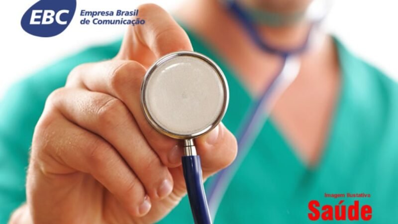 Vacinação de grupos de risco é principal desafio no combate à covid-19