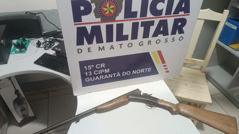 Homem é preso após efetuar disparo de espingarda contra cliente de bar em Guarantã