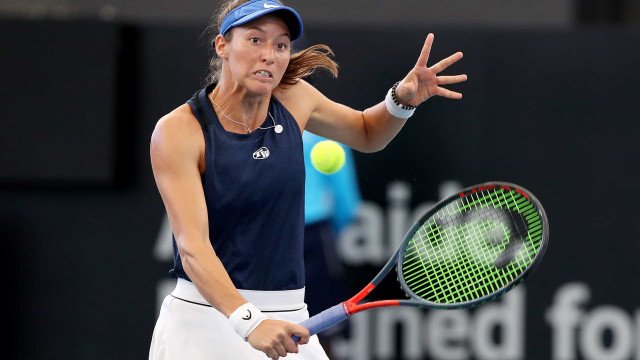 Luisa Stefani é eliminada na chave de duplas no Aberto da Austrália