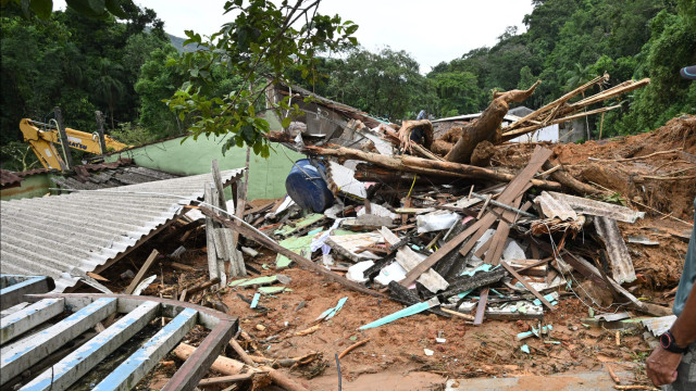 Sobe para 12 o número de mortes no Rio de Janeiro em decorrência das chuvas