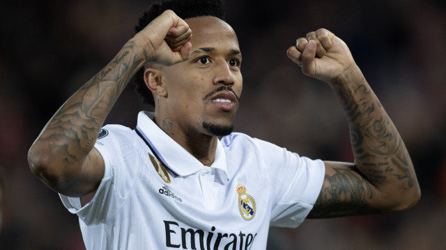 Lesionado, Éder Militão estende contrato com o Real Madrid até 2028