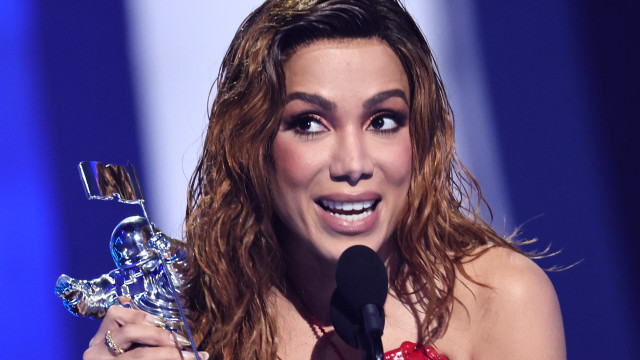 ‘Quem sou eu para opinar? Não sou expert em política’, diz Anitta sobre Lula