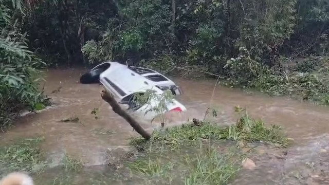 Menino de 6 anos morre após chuvas em Juquitiba