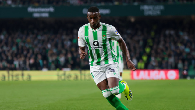 O que faz o Flamengo insistir na contratação de Luiz Henrique, ex-Fluminense