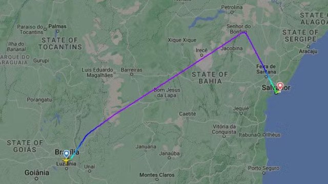 Avião da Latam faz pouso de emergência na Bahia após comandante desmaiar