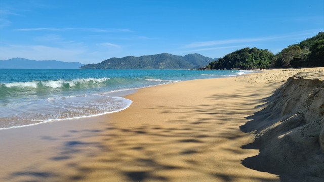 Adolescente e mulher desaparecem ao tentar atravessar rio em Ubatuba
