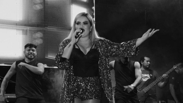 Morre cantora Dani Li aos 35 anos após ficar internada por cirurgia