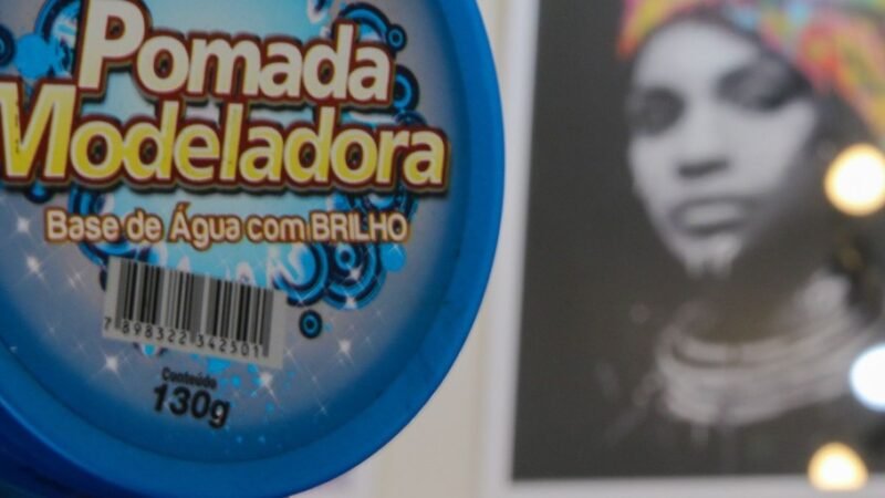Escolha de pomadas modeladoras de cabelos deve seguir lista da Anvisa