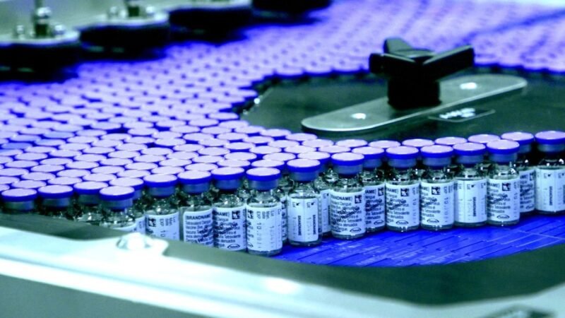 Clínicas expressam preocupação por falta de vacina contra a dengue