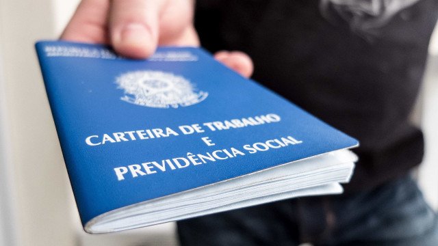 Desemprego recua em quase todo o País