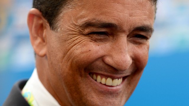 Bebeto explica briga com Romário e fim da amizade: ‘Por culpa de política’