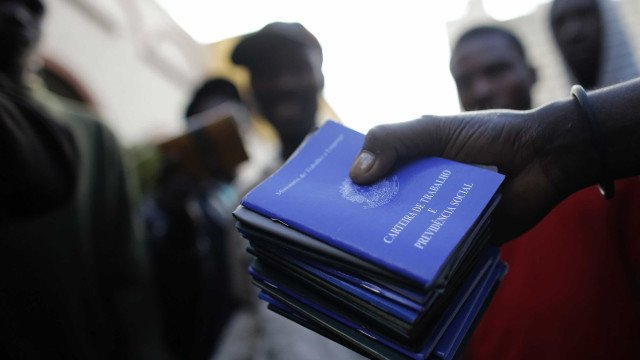 1,8 milhão de desempregados buscam trabalho há 2 anos ou mais, menor número desde 2015