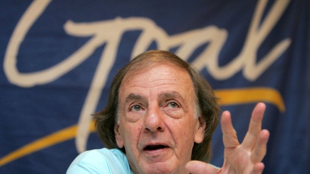 "Há uma decadência no Brasil. Não percebo como é possível jogar tão mal"