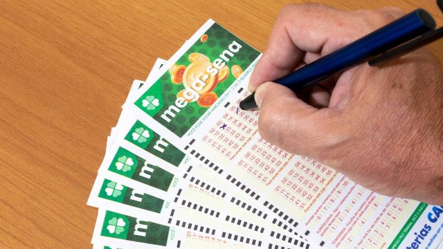 Ninguém acerta as seis dezenas da Mega-Sena  e prêmio vai a R$ 44 milhões