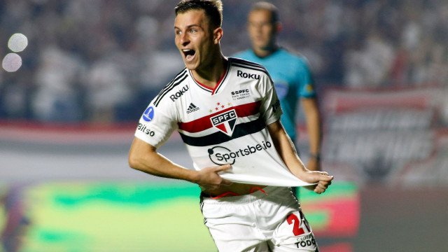 Galoppo treina normalmente e traz alívio para Thiago Carpini no São Paulo