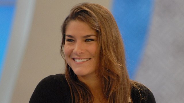 Temos que normalizar falar sobre sexo, diz Priscila Fantin