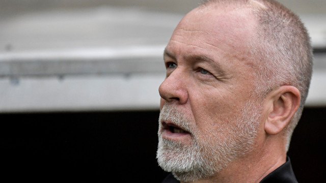 Por que negociação com Mano atrasa estreia de novo técnico no Corinthians