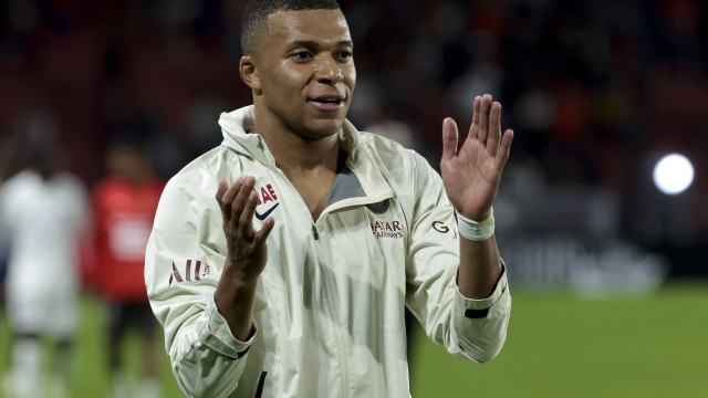 Mbappé já assinou com o Real Madrid e ‘briga’ por número de Vini Jr. pode motivar crise