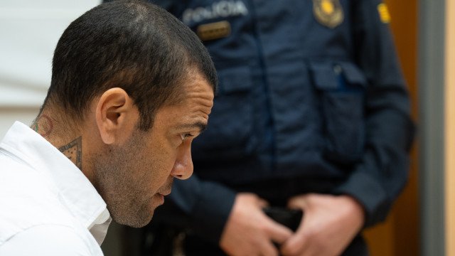 Esposa e três amigos repetem que Daniel Alves estava ‘muito bêbado’