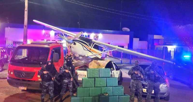 Sapezal: Operação Proteção das Fronteiras e Divisas: Polícia Militar Apreende 460kg de drogas e uma aeronave