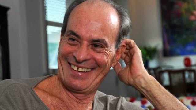 Ney Matogrosso ironiza boato de que estaria com problemas de saúde