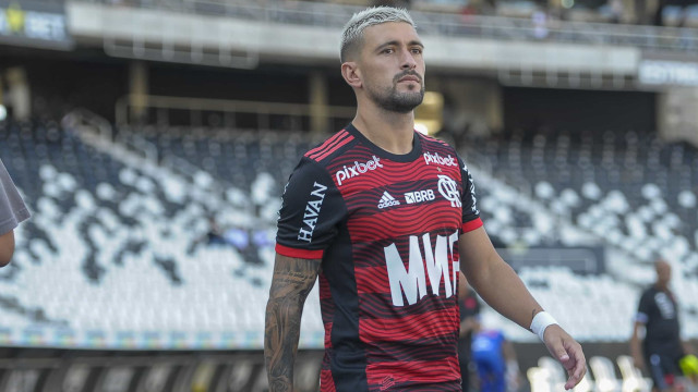 Foco de Tite, Arrascaeta revive melhor forma física como líder no Flamengo