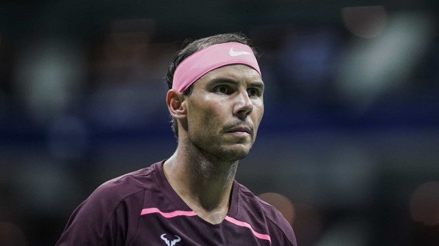 Nadal perde jogo exibição para Alcaraz, mas mostra evolução física antes de Indian Wells