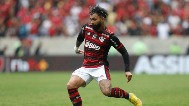 Gabigol mira recorde da Libertadores, mas deixa futuro em aberto