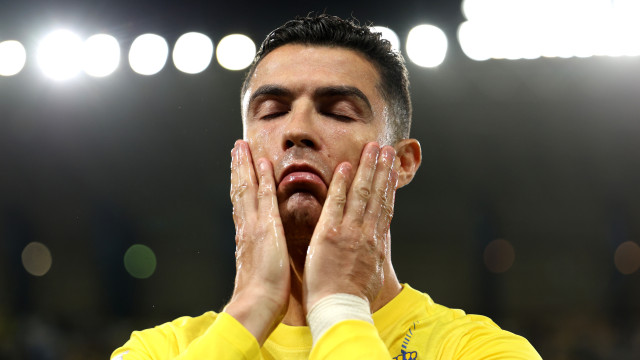 Cristiano Ronaldo perde gol inacreditável em jogo decisivo do Al-Nassr
