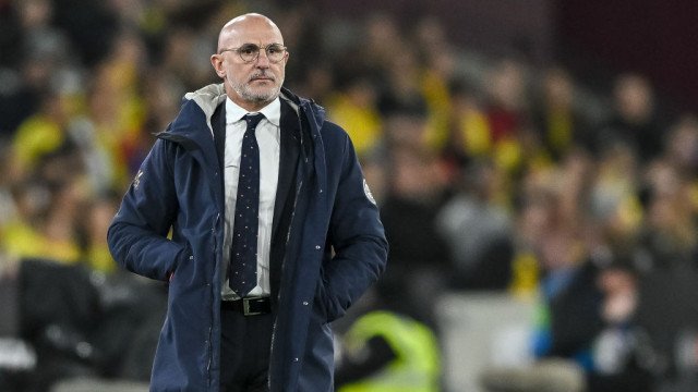 Técnico da Espanha exalta Vini Jr. e se surpreende com Endrick, mas pede cautela