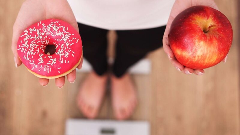 Crianças brasileiras estão mais altas e mais obesas, revela estudo