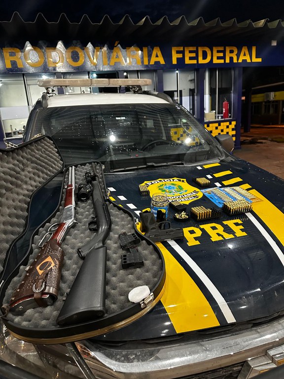 Polícia Rodoviária Federal apreende armas e munições em abordagem na BR-163 em Rondonópolis