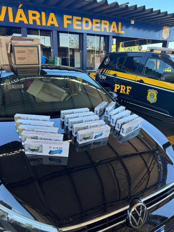 PRF apreende 7 mil maços de cigarros e 10 cigarros eletrônicos em operação contra contrabando
